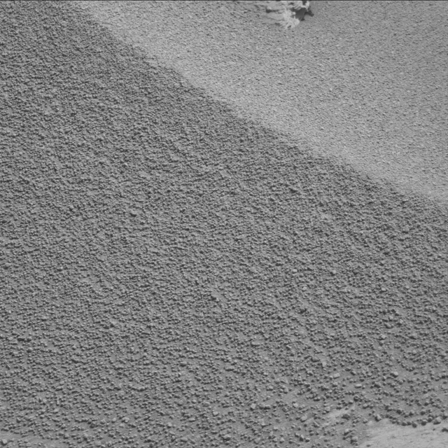 Sol 3908: Mast Camera (Mastcam)