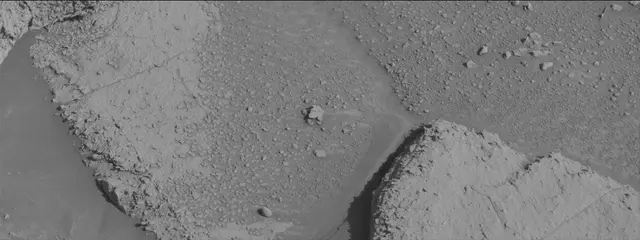 Sol 3909: Mast Camera (Mastcam)