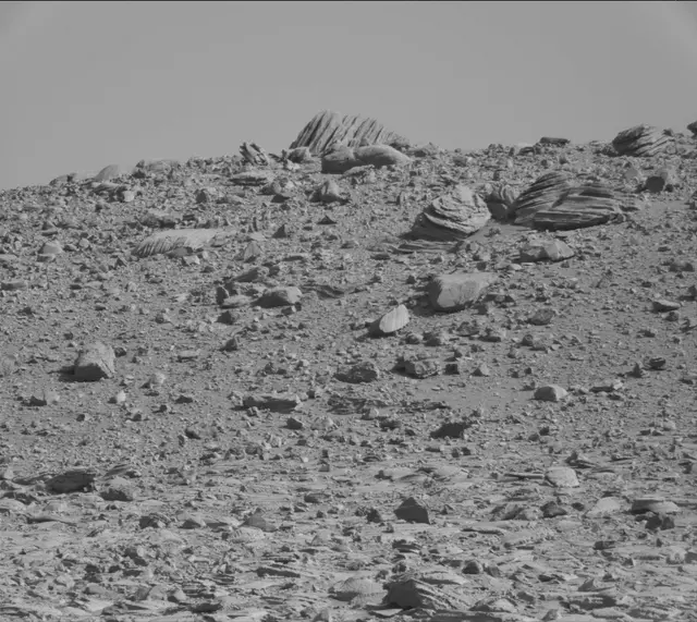 Sol 3909: Mast Camera (Mastcam)