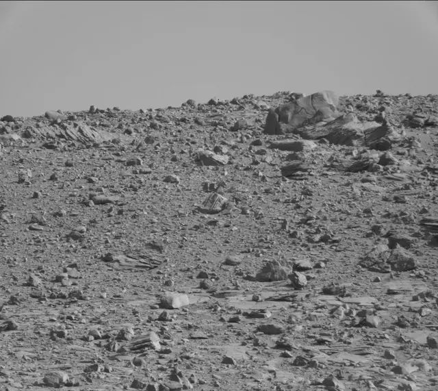 Sol 3909: Mast Camera (Mastcam)