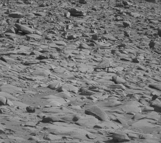 Sol 3909: Mast Camera (Mastcam)