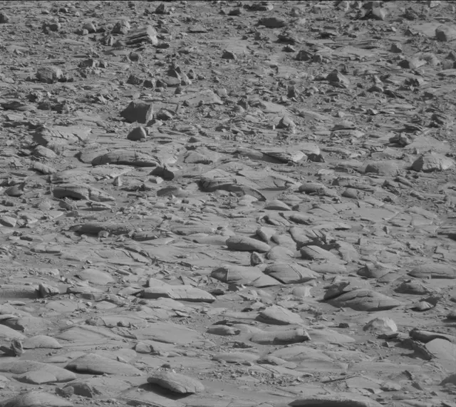 Sol 3909: Mast Camera (Mastcam)