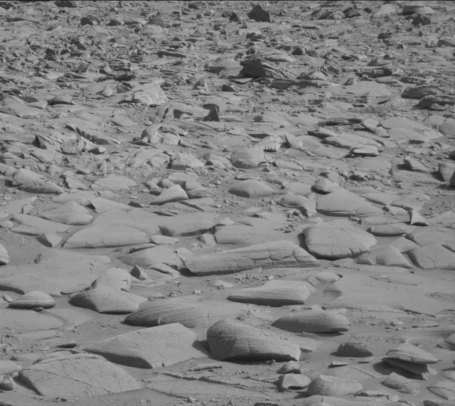 Sol 3909: Mast Camera (Mastcam)