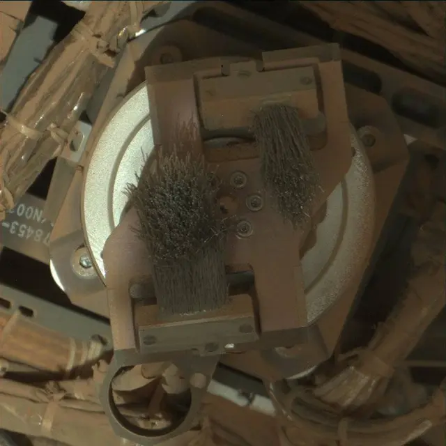 Sol 3909: Mast Camera (Mastcam)