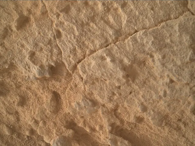 Sol 3909: Mars Hand Lens Imager (MAHLI)