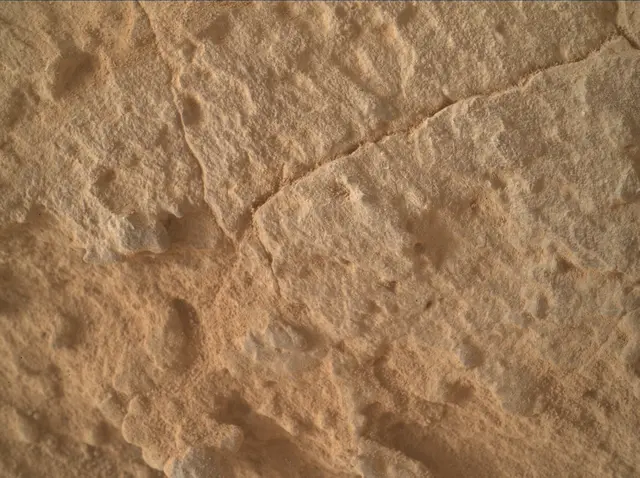 Sol 3909: Mars Hand Lens Imager (MAHLI)