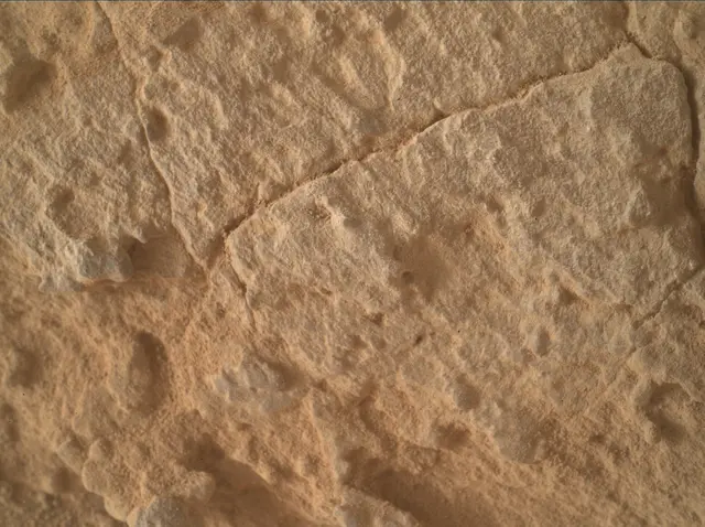 Sol 3909: Mars Hand Lens Imager (MAHLI)