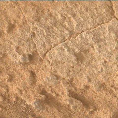 Sol 3909: Mars Hand Lens Imager (MAHLI)