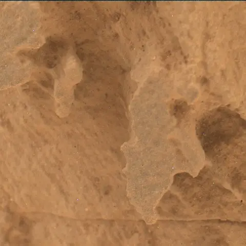 Sol 3909: Mars Hand Lens Imager (MAHLI)