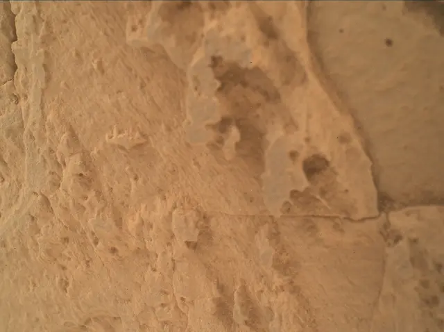 Sol 3909: Mars Hand Lens Imager (MAHLI)