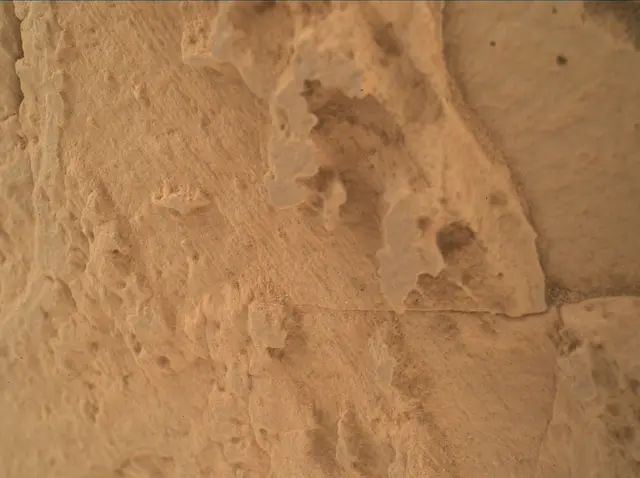 Sol 3909: Mars Hand Lens Imager (MAHLI)