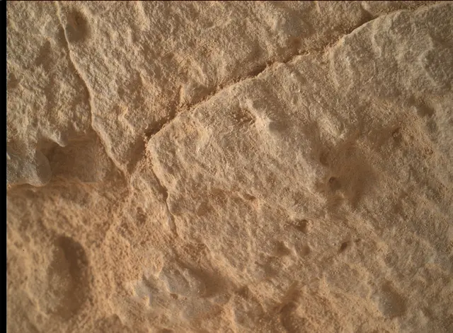 Sol 3909: Mars Hand Lens Imager (MAHLI)