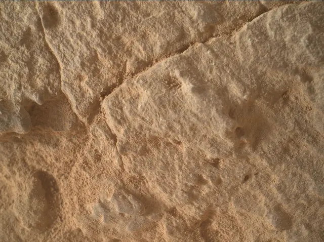 Sol 3909: Mars Hand Lens Imager (MAHLI)