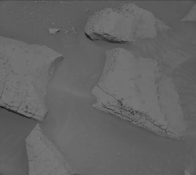 Sol 3910: Mast Camera (Mastcam)