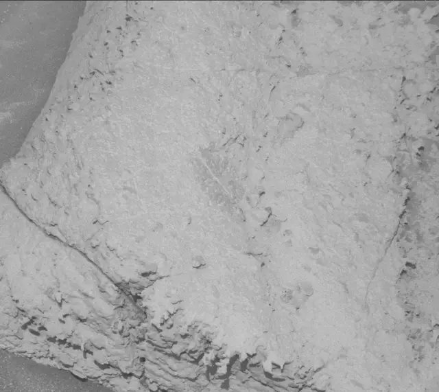 Sol 3910: Mast Camera (Mastcam)