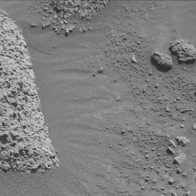 Sol 3910: Mast Camera (Mastcam)