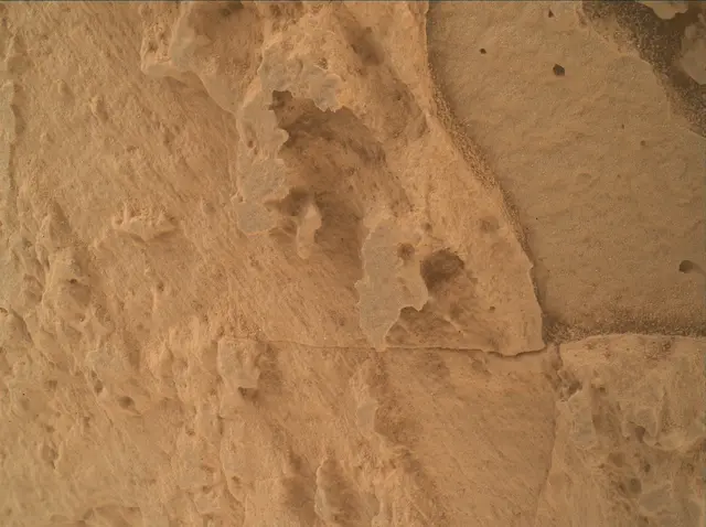 Sol 3910: Mars Hand Lens Imager (MAHLI)