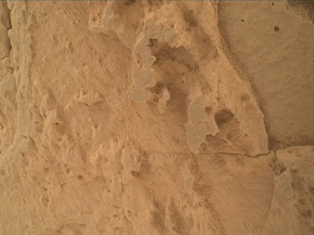 Sol 3910: Mars Hand Lens Imager (MAHLI)