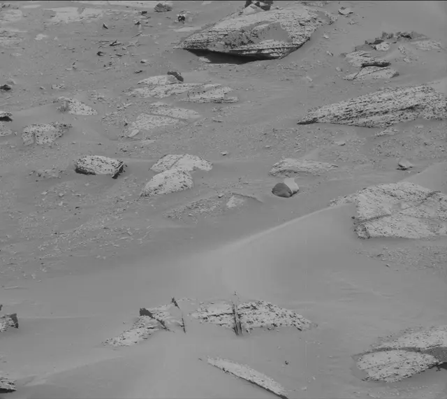 Sol 3912: Mast Camera (Mastcam)