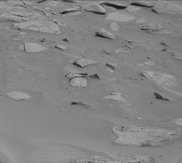 Sol 3912: Mast Camera (Mastcam)
