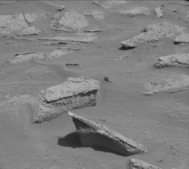 Sol 3912: Mast Camera (Mastcam)