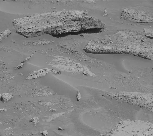 Sol 3912: Mast Camera (Mastcam)