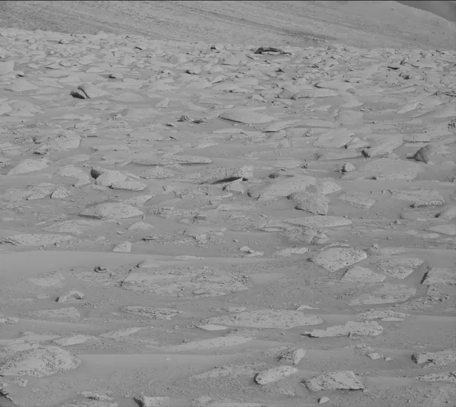 Sol 3912: Mast Camera (Mastcam)