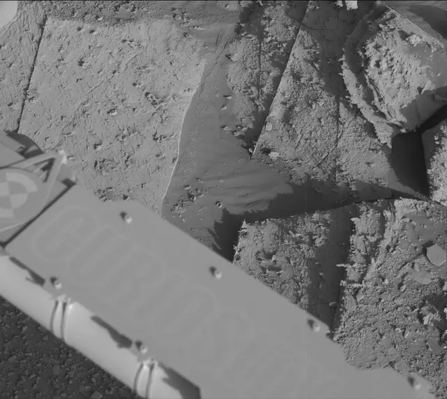 Sol 3912: Mast Camera (Mastcam)