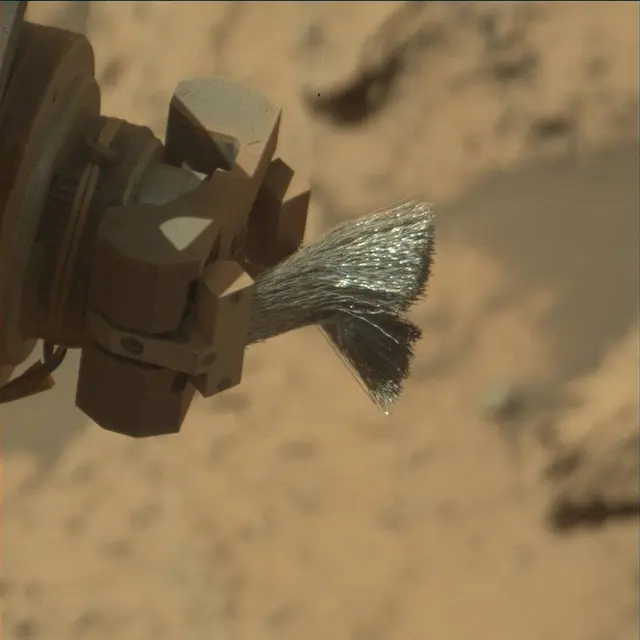 Sol 3912: Mast Camera (Mastcam)