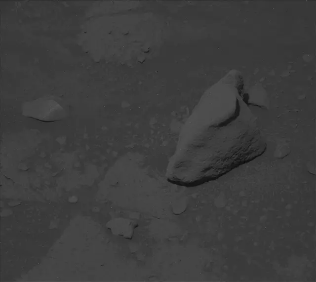 Sol 3912: Mast Camera (Mastcam)
