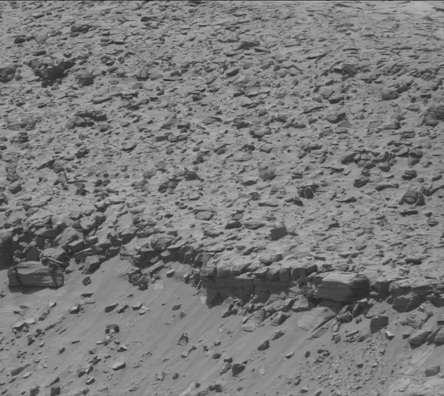 Sol 3913: Mast Camera (Mastcam)