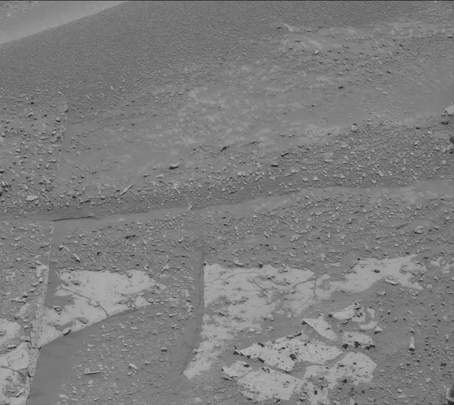 Sol 3914: Mast Camera (Mastcam)