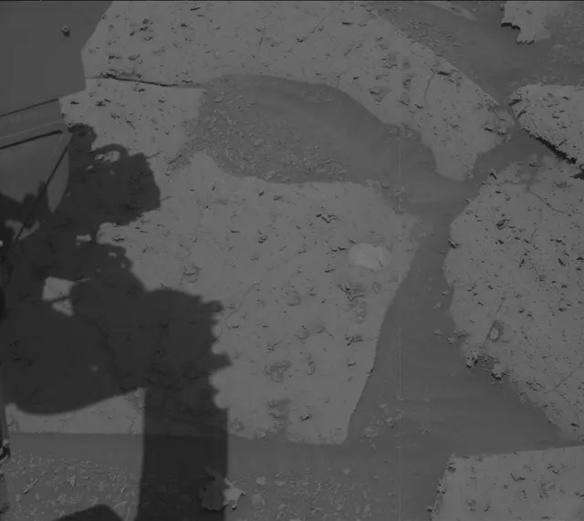 Sol 3914: Mast Camera (Mastcam)