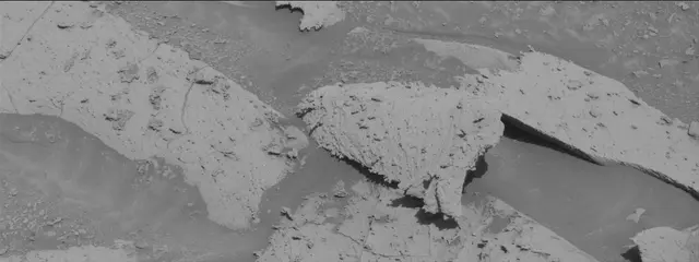 Sol 3914: Mast Camera (Mastcam)