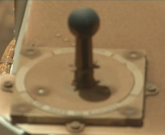 Sol 3914: Mast Camera (Mastcam)