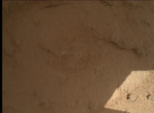 Sol 3914: Mars Hand Lens Imager (MAHLI)