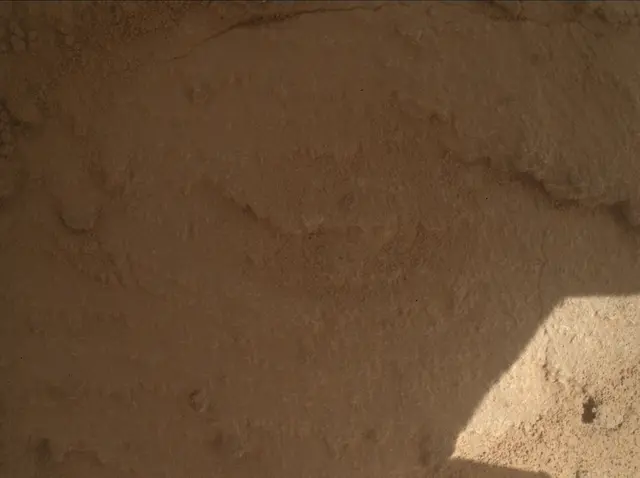 Sol 3914: Mars Hand Lens Imager (MAHLI)
