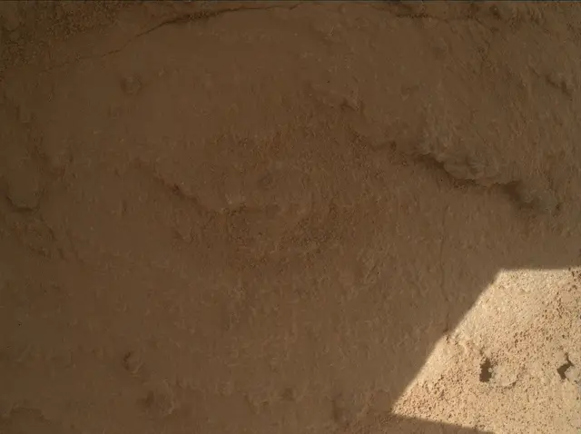 Sol 3914: Mars Hand Lens Imager (MAHLI)