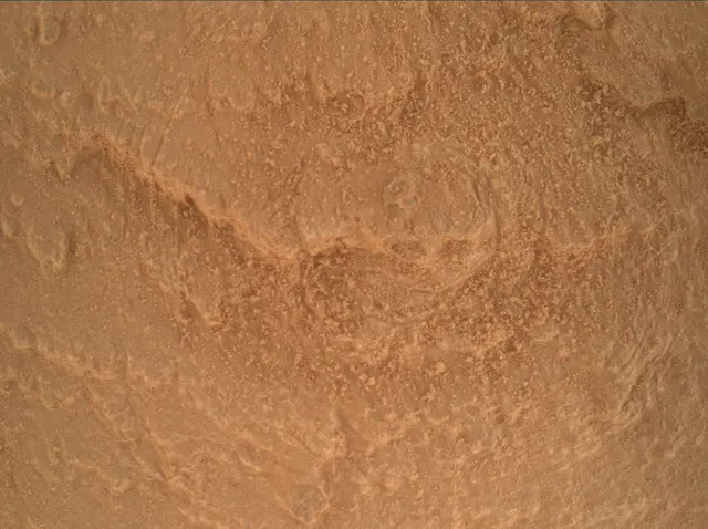 Sol 3914: Mars Hand Lens Imager (MAHLI)