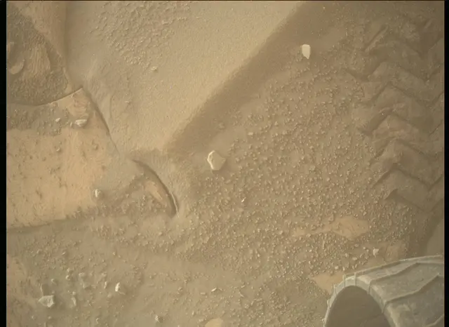 Sol 3915: Mars Descent Imager (MARDI)