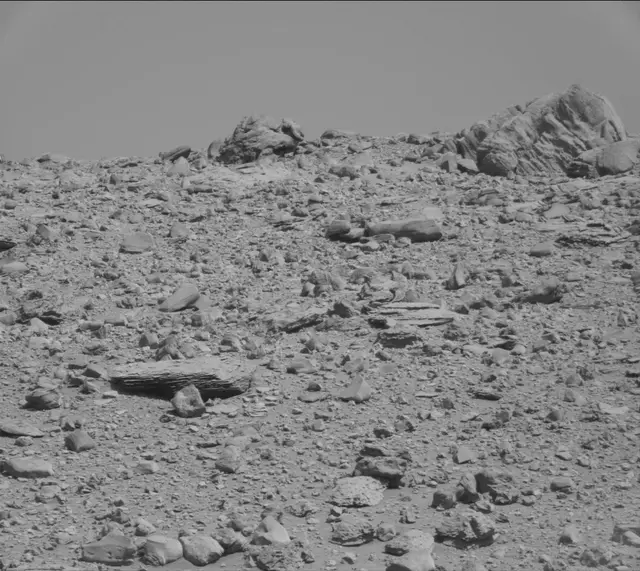 Sol 3916: Mast Camera (Mastcam)