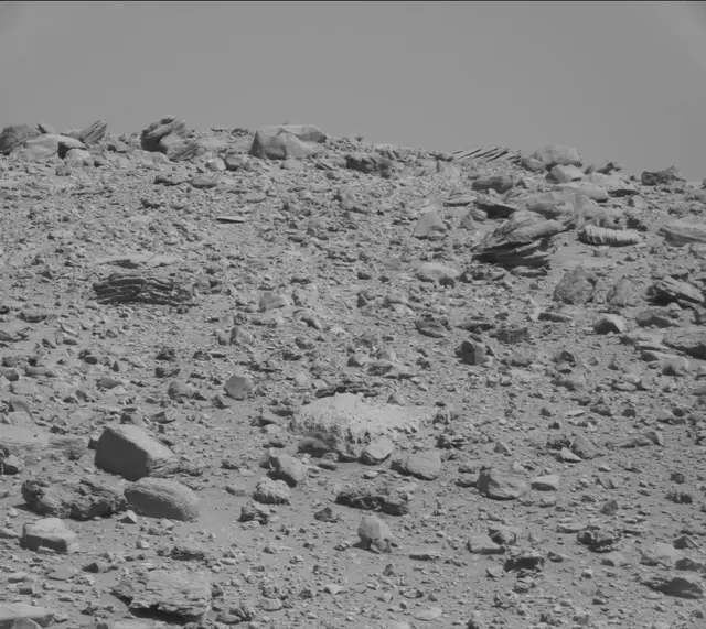 Sol 3916: Mast Camera (Mastcam)