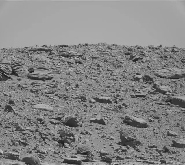 Sol 3916: Mast Camera (Mastcam)