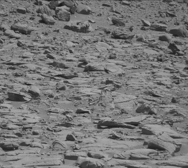 Sol 3916: Mast Camera (Mastcam)