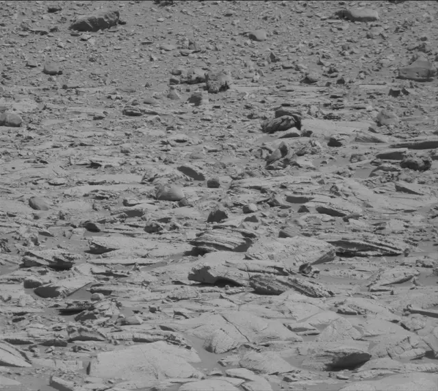 Sol 3916: Mast Camera (Mastcam)