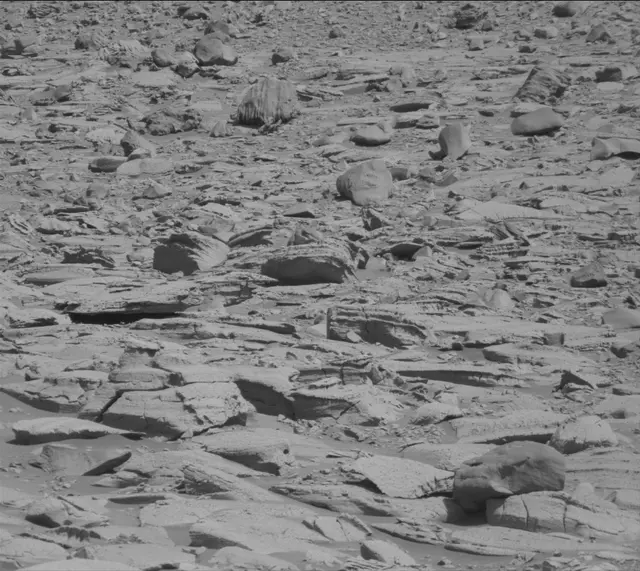 Sol 3916: Mast Camera (Mastcam)
