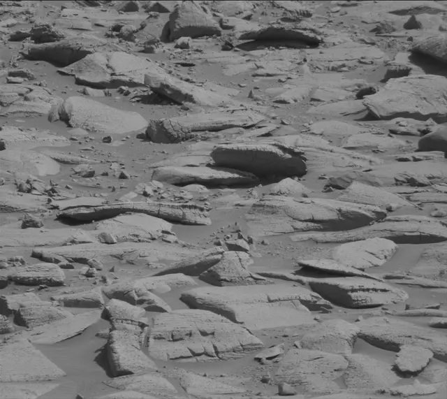 Sol 3916: Mast Camera (Mastcam)