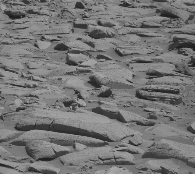 Sol 3916: Mast Camera (Mastcam)