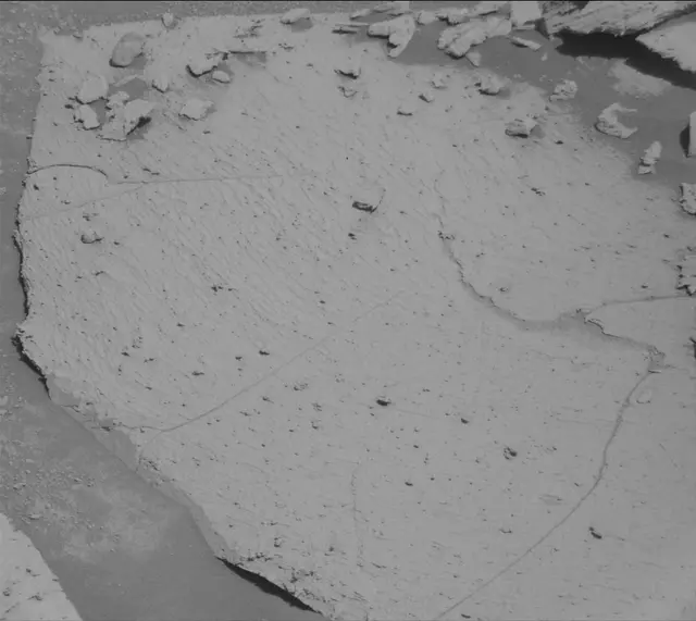 Sol 3916: Mast Camera (Mastcam)