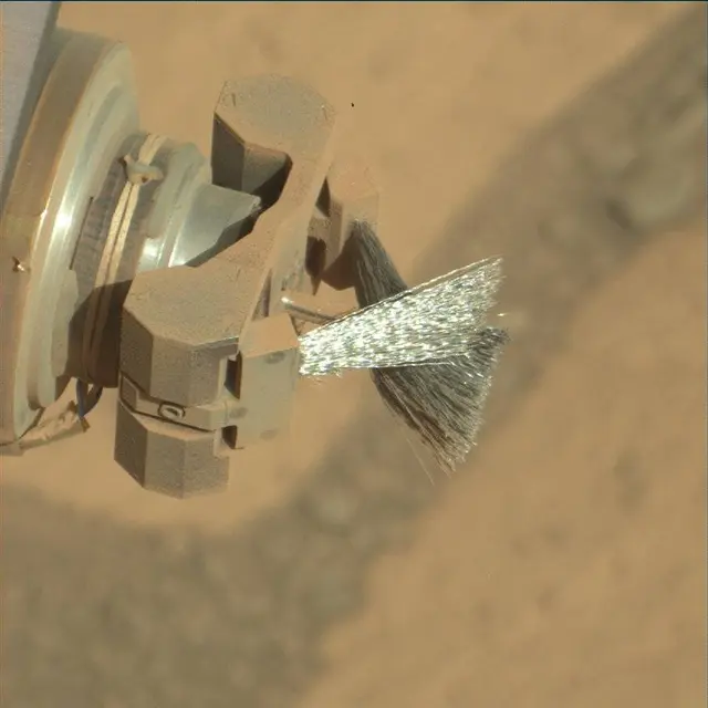 Sol 3916: Mast Camera (Mastcam)